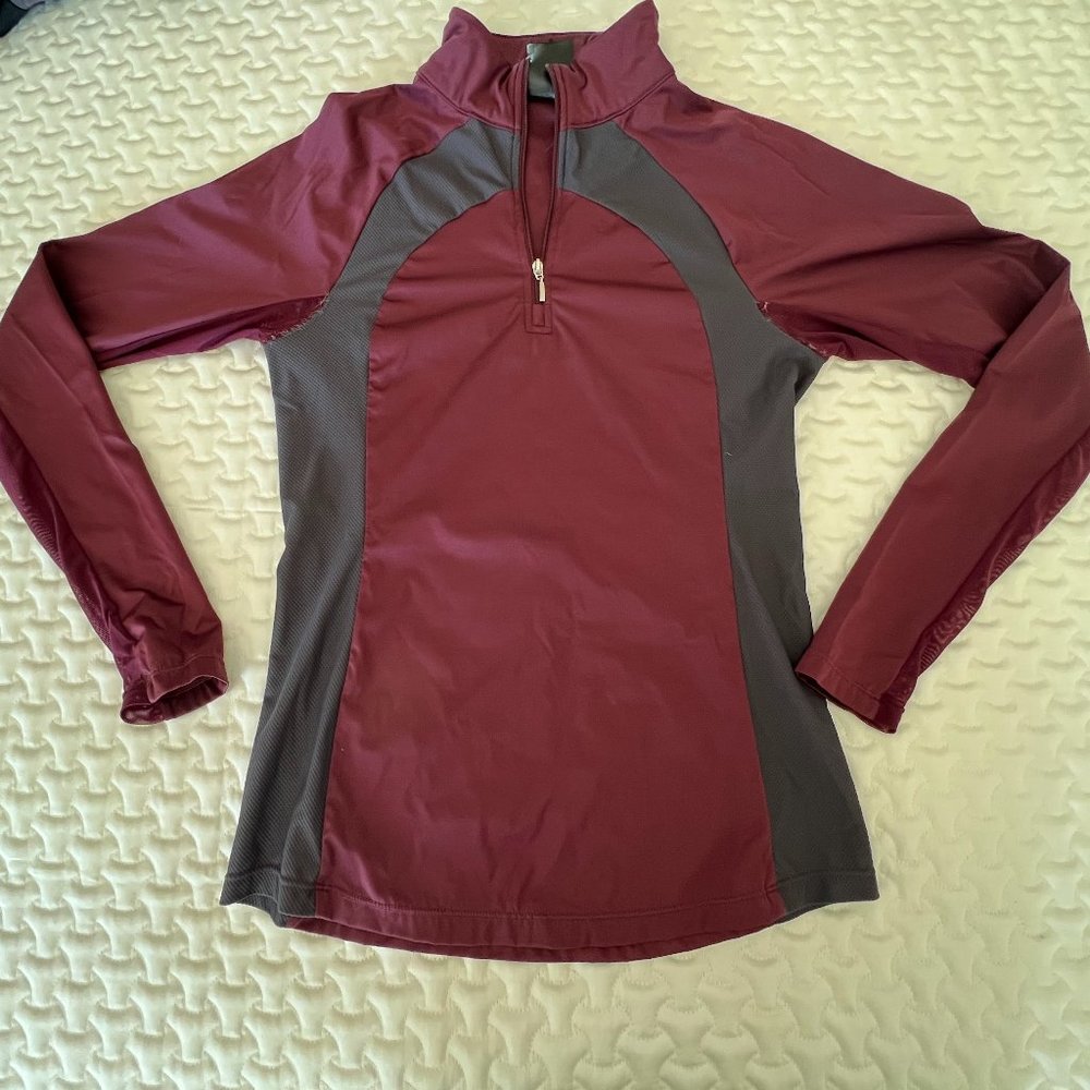 HhW burgundy & black sun shirt size small